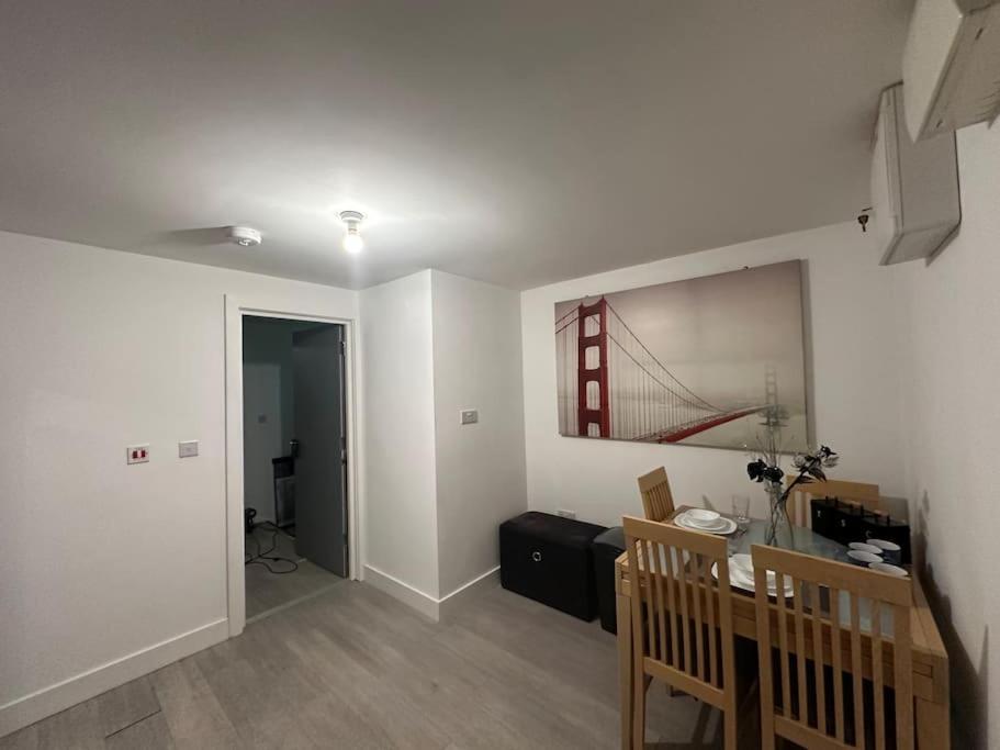 Sapphire Suite Bedford Bagian luar foto