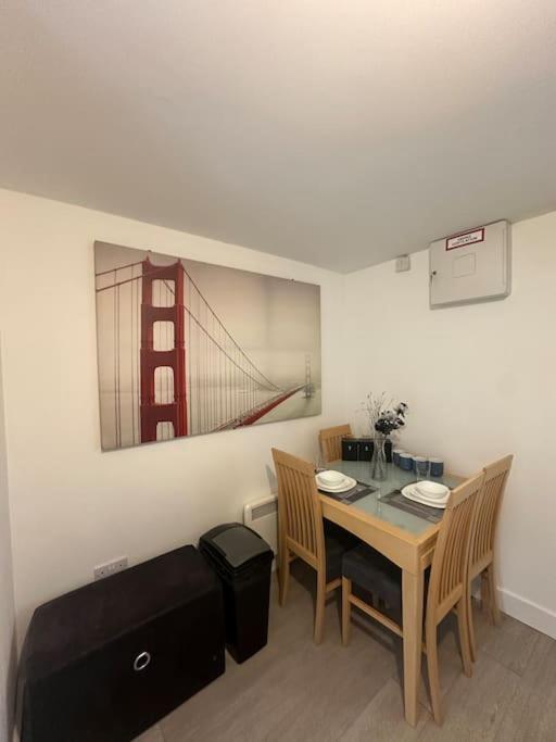 Sapphire Suite Bedford Bagian luar foto